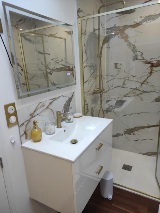 Appartement Au Bord Du Loir à Cloyes-sur-le-Loir Extérieur photo